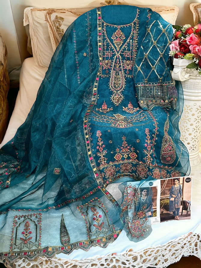 1233 E To H Mehboob Tex Embroidery Organza Pakistani Suits Wholesale Suppliers In India
